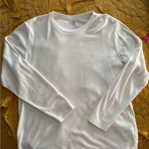 NWOT Cream Long Sleeve Crewneck fleece